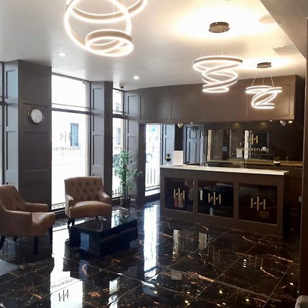 Huddersfield Hotel Luaran gambar