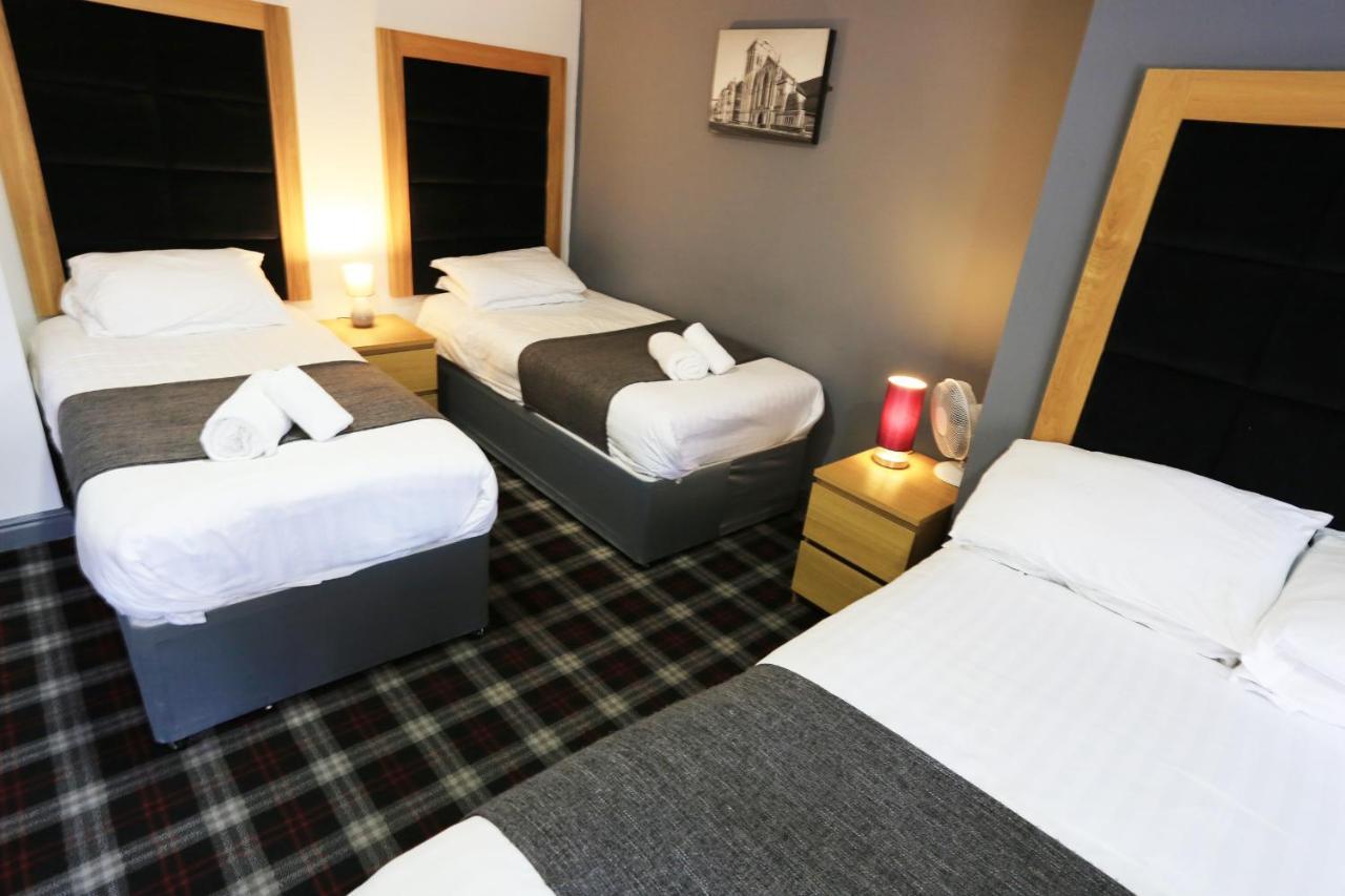 Huddersfield Hotel Luaran gambar