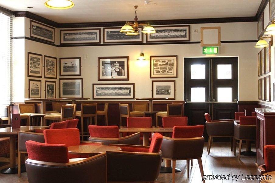 Huddersfield Hotel Luaran gambar