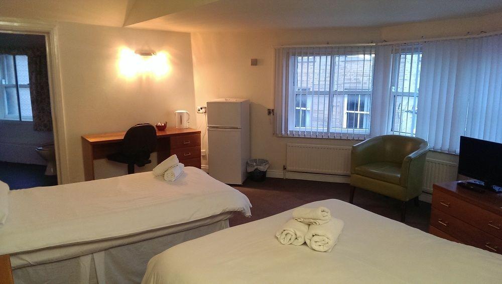 Huddersfield Hotel Luaran gambar