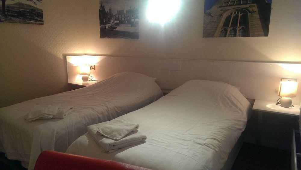 Huddersfield Hotel Luaran gambar