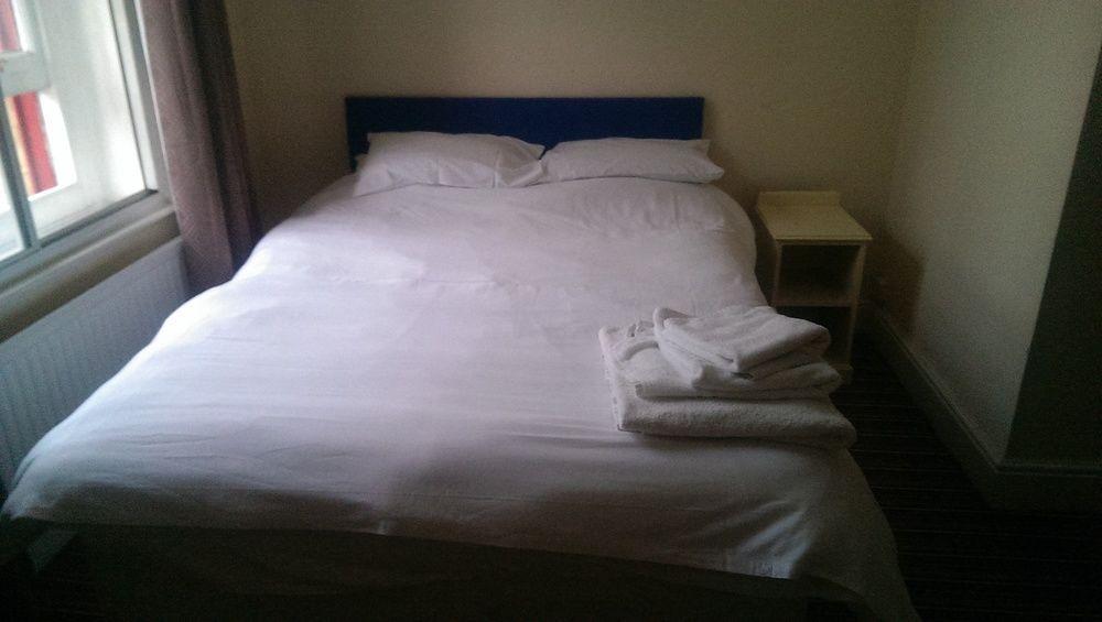 Huddersfield Hotel Luaran gambar