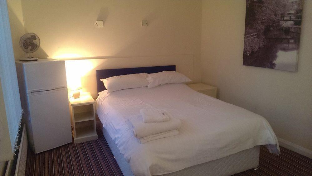 Huddersfield Hotel Luaran gambar