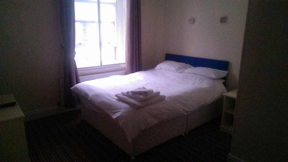 Huddersfield Hotel Luaran gambar