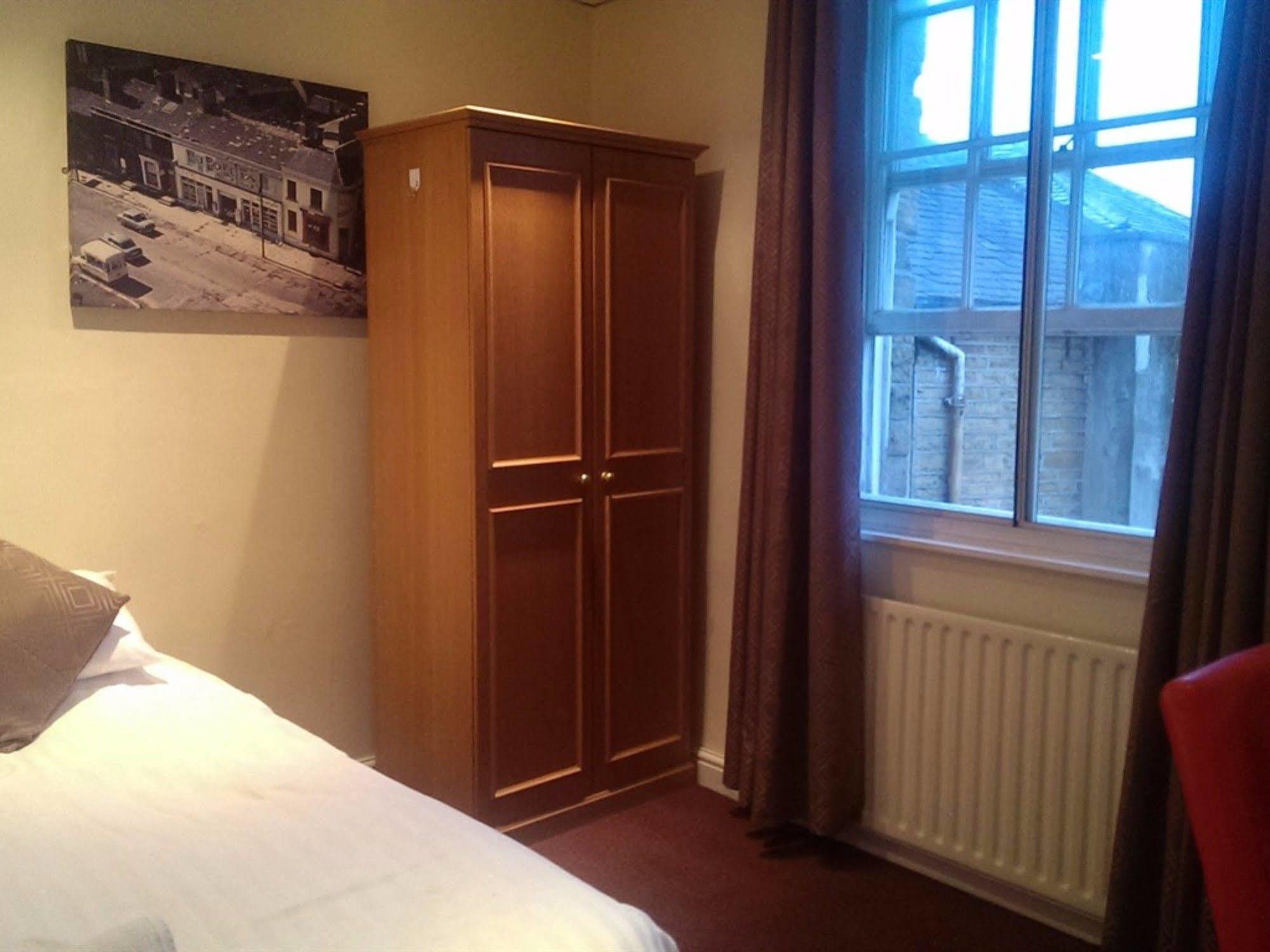 Huddersfield Hotel Luaran gambar