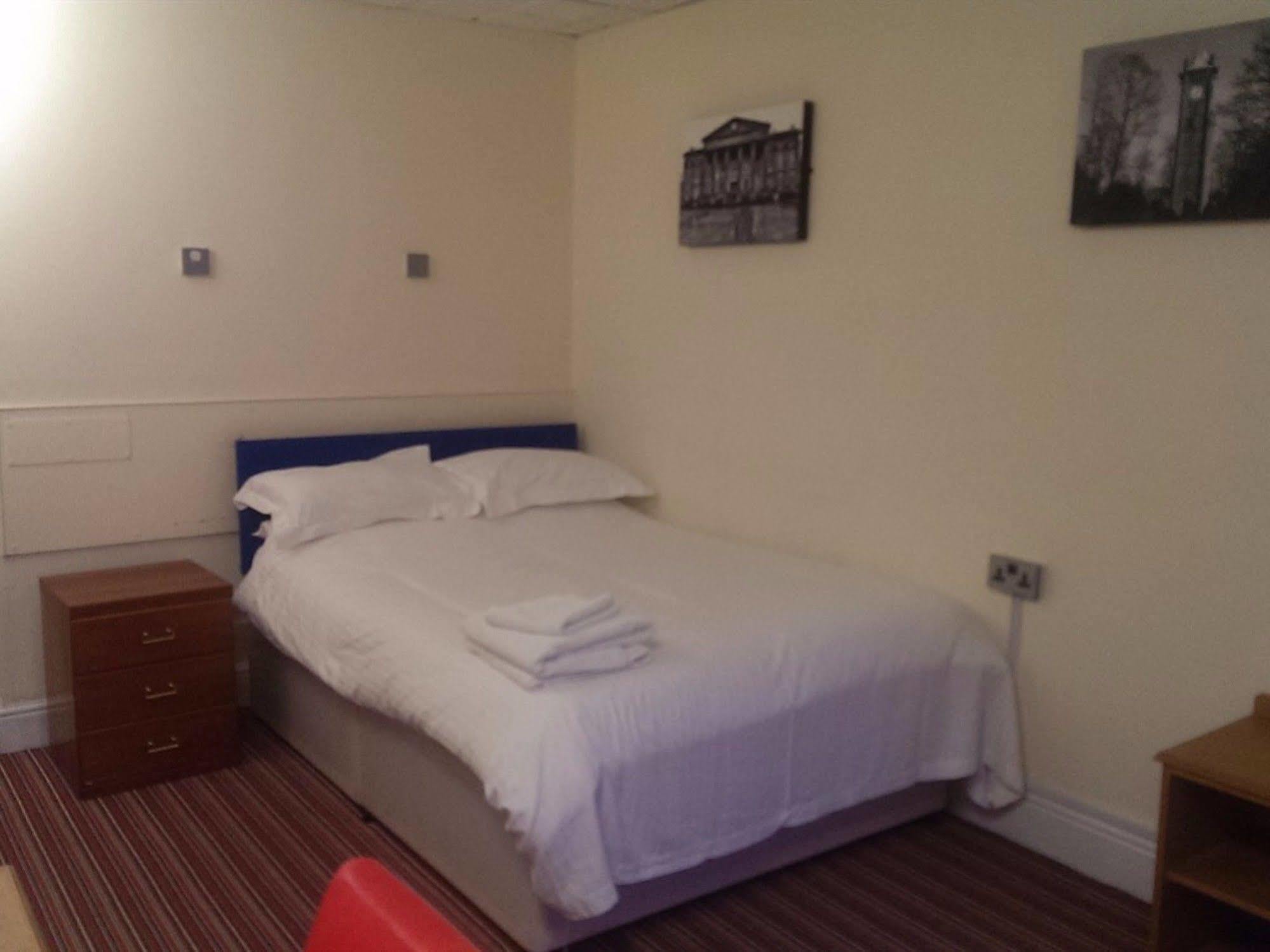 Huddersfield Hotel Luaran gambar