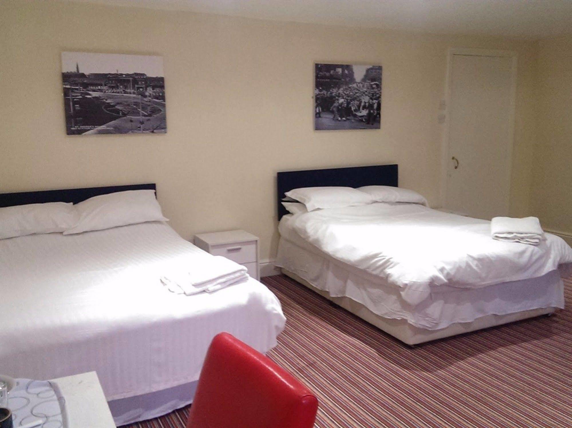 Huddersfield Hotel Luaran gambar