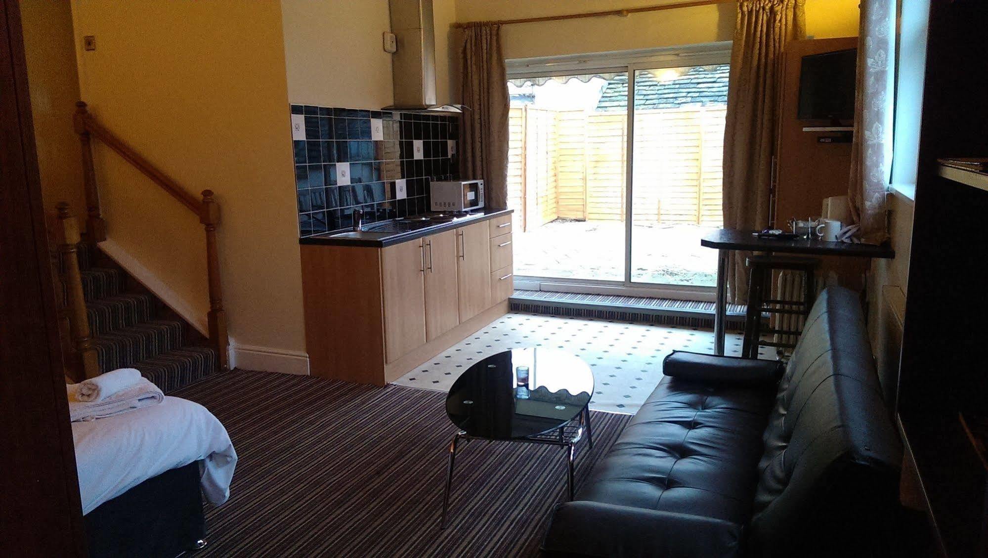 Huddersfield Hotel Luaran gambar