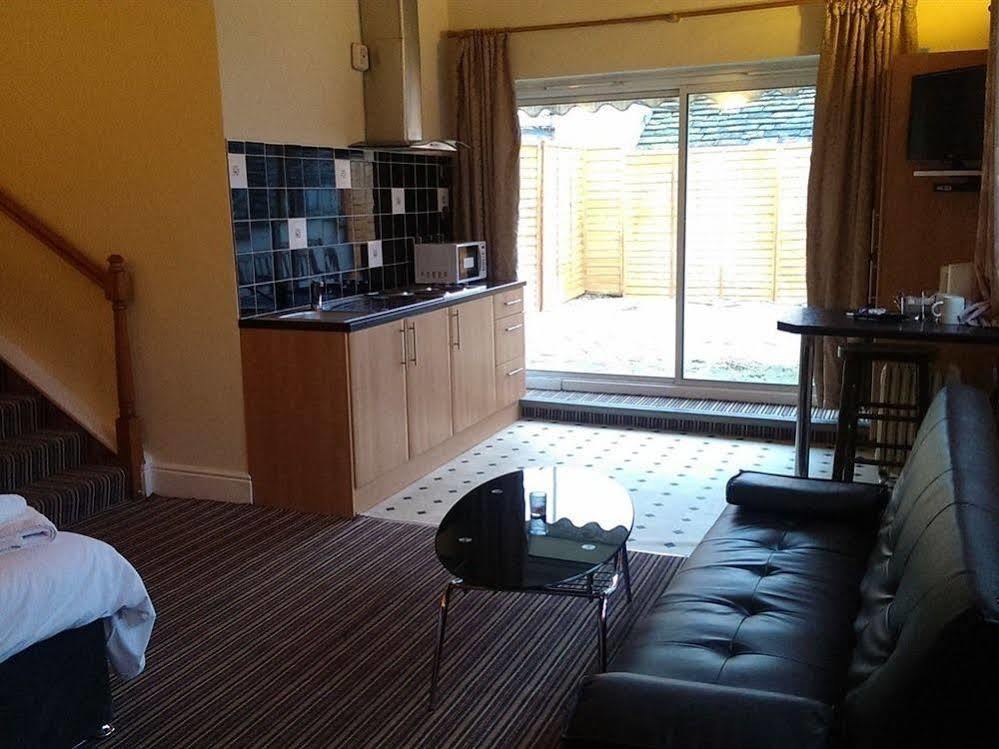 Huddersfield Hotel Luaran gambar